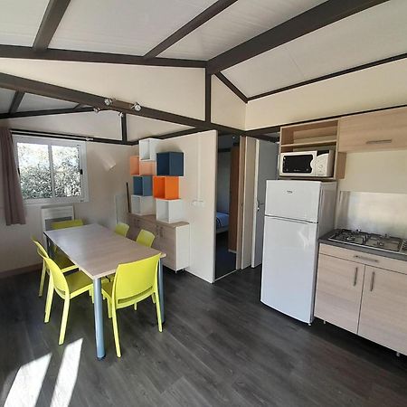 Camping Au Tour De L'Aveyron 洛斯彼特勒特杜拉兹 外观 照片