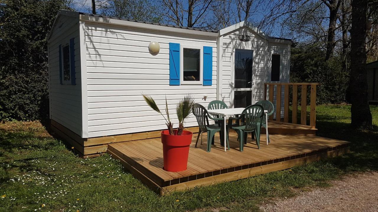 Camping Au Tour De L'Aveyron 洛斯彼特勒特杜拉兹 外观 照片