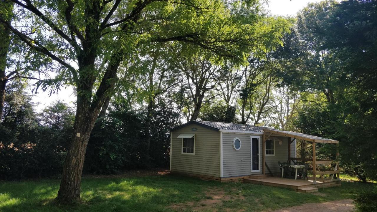 Camping Au Tour De L'Aveyron 洛斯彼特勒特杜拉兹 外观 照片