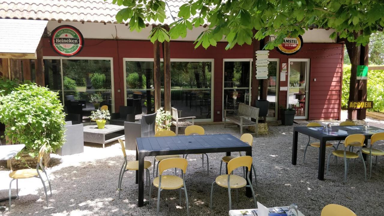 Camping Au Tour De L'Aveyron 洛斯彼特勒特杜拉兹 外观 照片