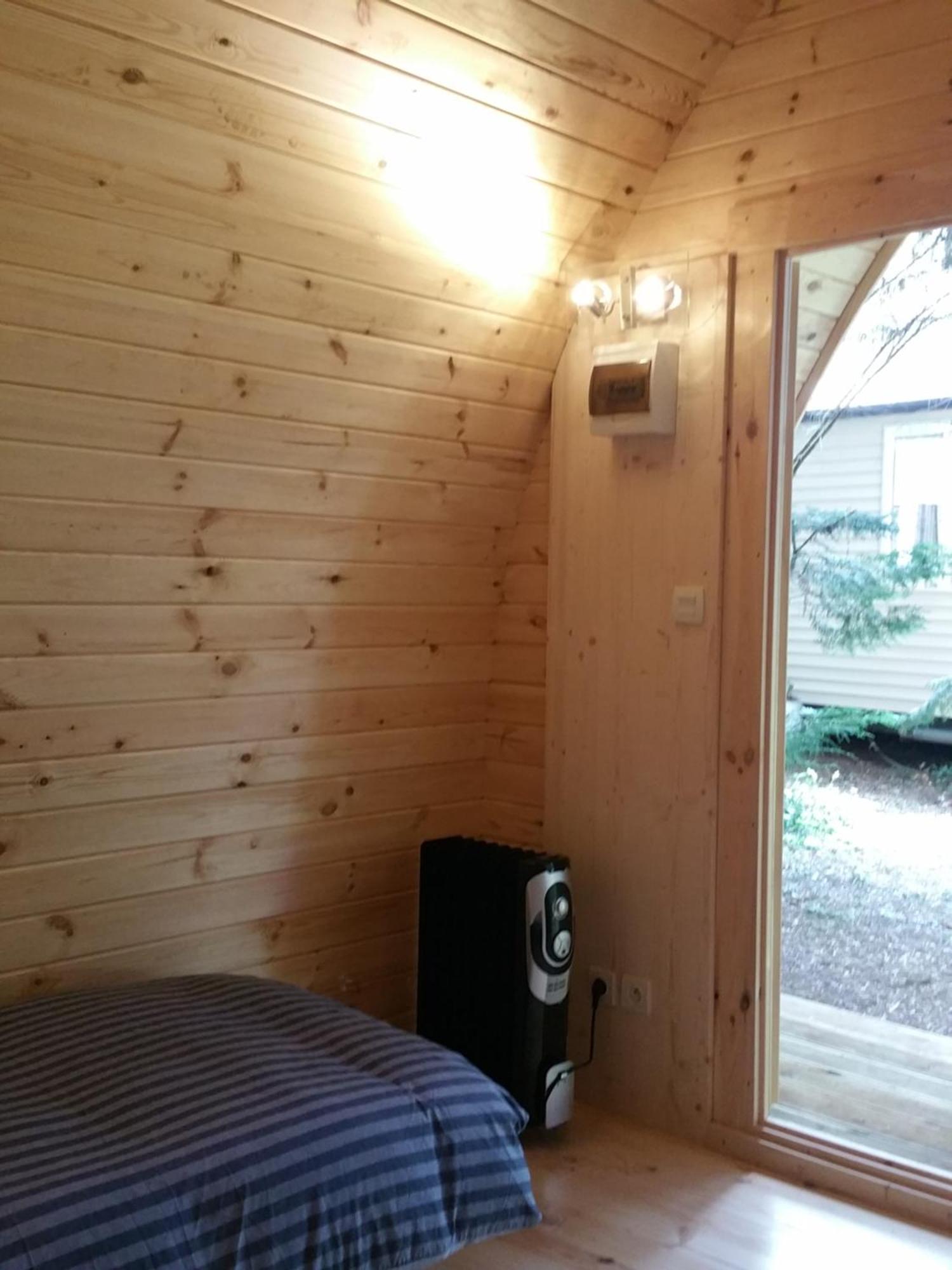 Camping Au Tour De L'Aveyron 洛斯彼特勒特杜拉兹 客房 照片